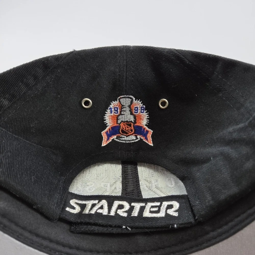 Starter Detroit Red Wings Stanley Cup Champions 1997 & 1998 commemorative Hats